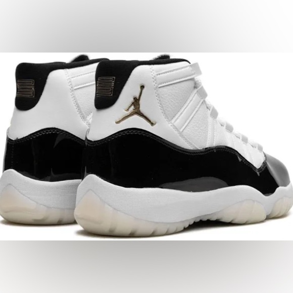 NWT Air Jordan Gratitude Retro 11 Sneakers